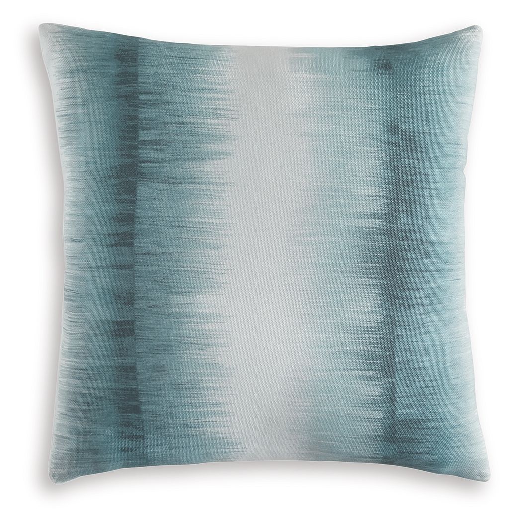 Accessories > Pillows