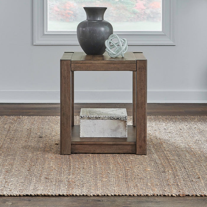 Broadmore - Table